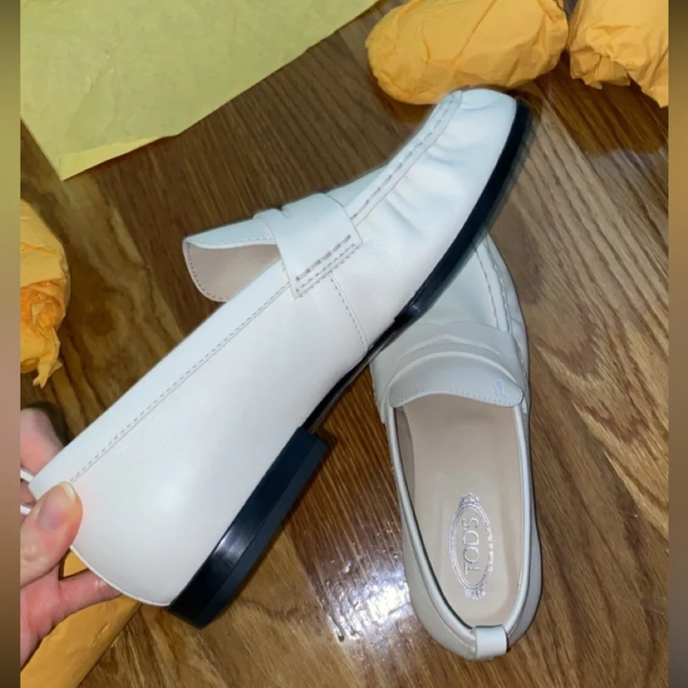 Tod's Leather Penny Loafers size 6 - Picture 6 of 9